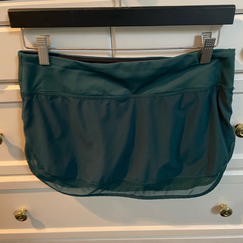 Lulu lemon skort